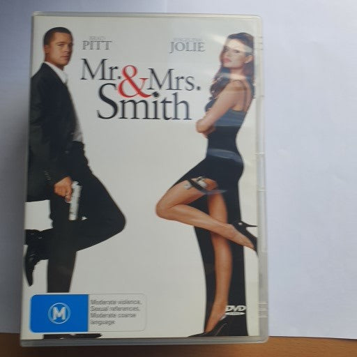 MR & MRS SMITH